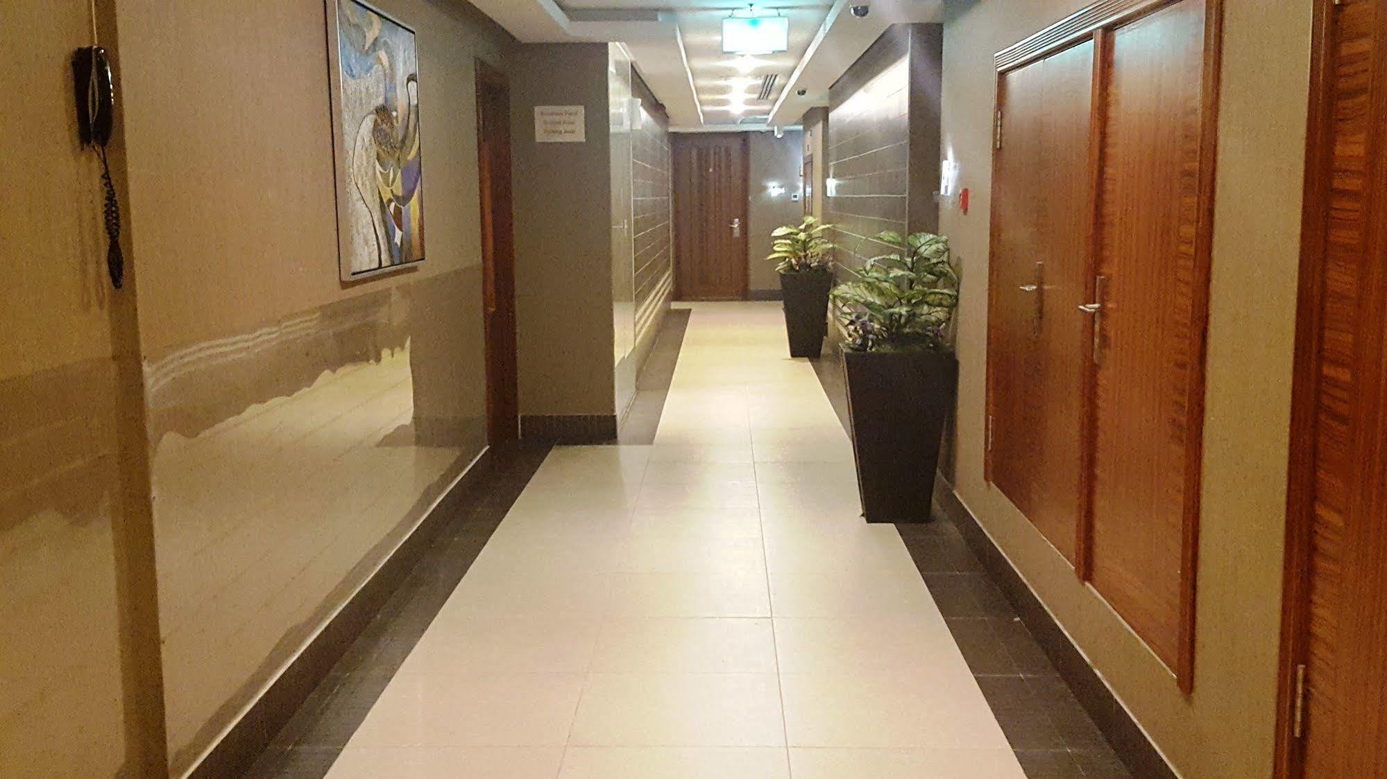 Beach Hotel Apartment Дубай Экстерьер фото